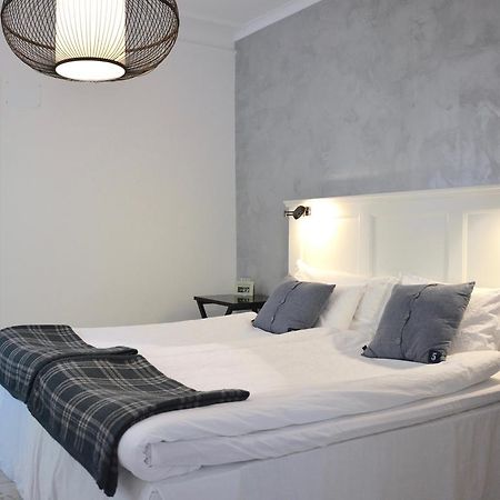 Hallfreda Hotell Endre Экстерьер фото